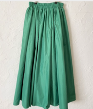 画像をギャラリービューアに読み込む, SALE【Green skirt】グリーンギャザースカート
